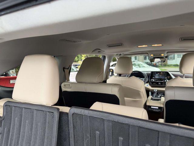 used 2021 Toyota Highlander Hybrid car, priced at $37,495