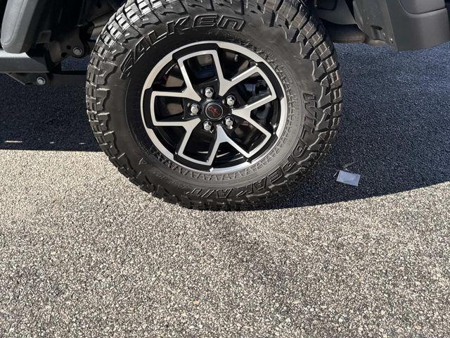 used 2024 Jeep Gladiator car, priced at $41,000