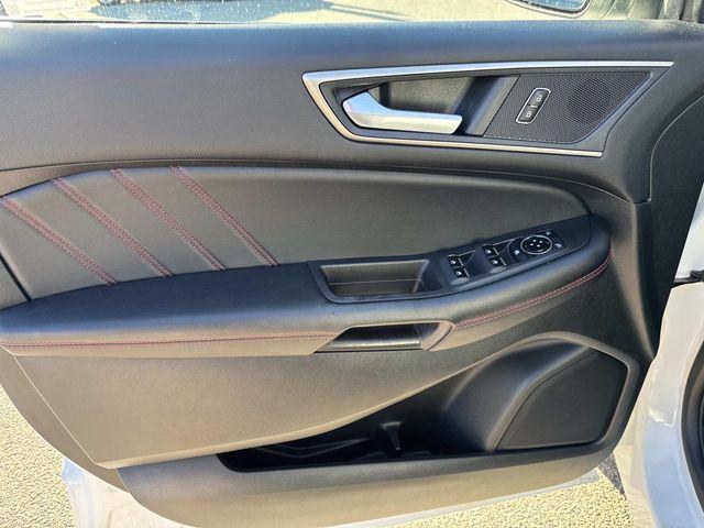 used 2023 Ford Edge car, priced at $27,300