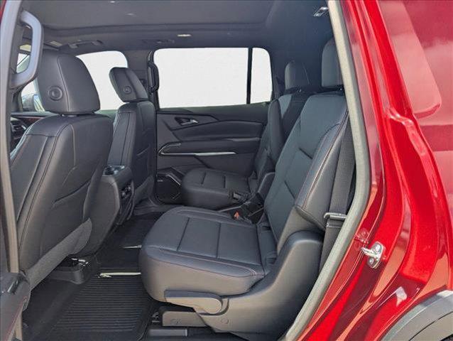 new 2025 Chevrolet Traverse car, priced at $50,495