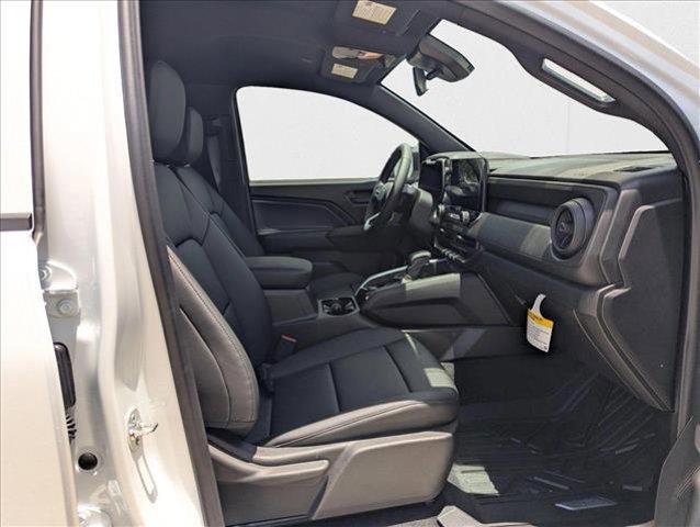 new 2025 Chevrolet Colorado car, priced at $40,495