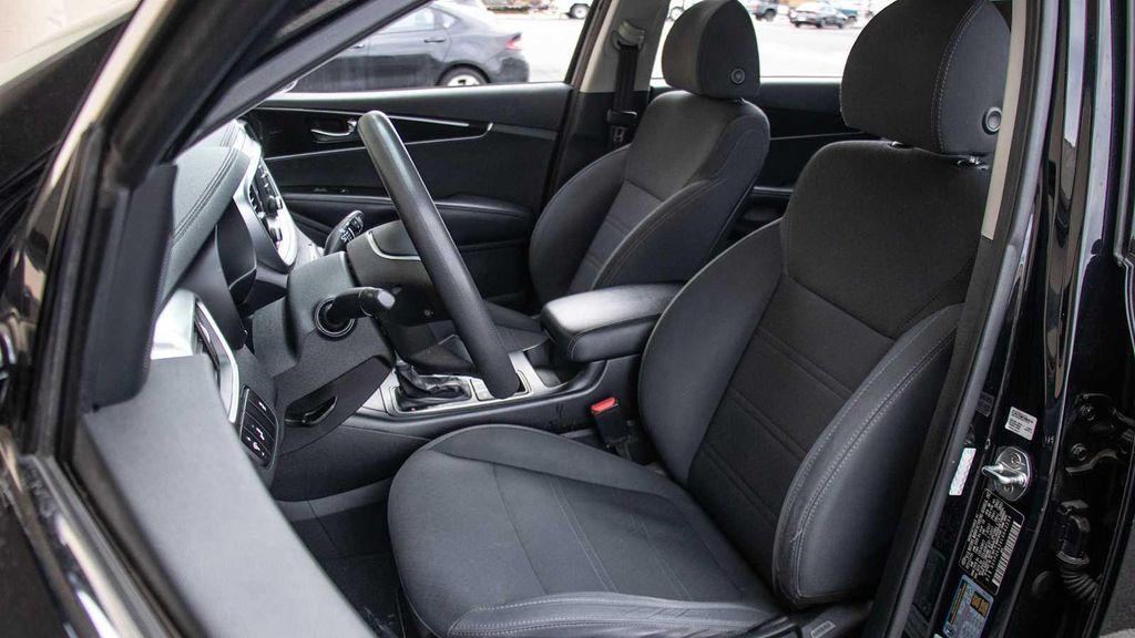 used 2020 Kia Sorento car, priced at $11,550
