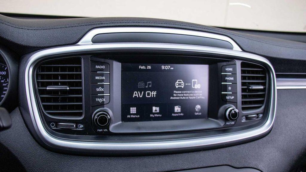 used 2020 Kia Sorento car, priced at $11,550