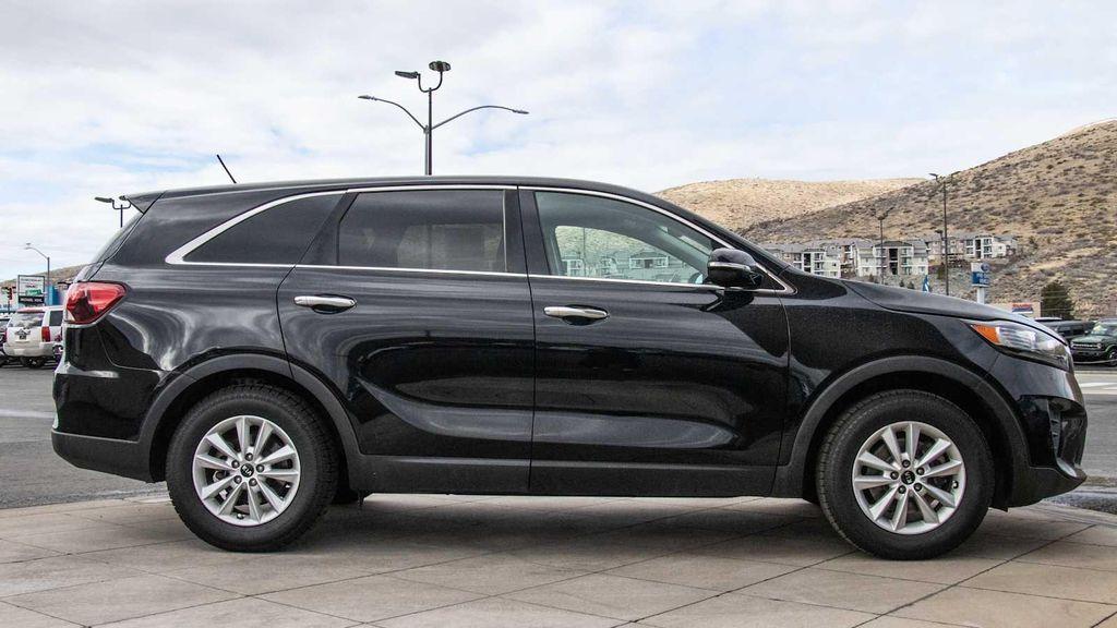 used 2020 Kia Sorento car, priced at $11,550