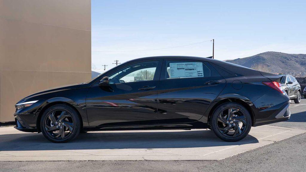 new 2026 Hyundai Elantra car