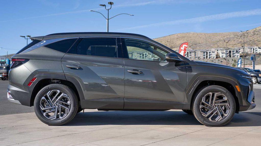 new 2026 Hyundai TUCSON Hybrid car