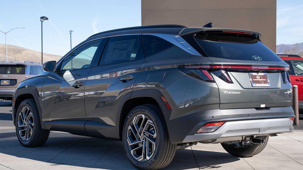 new 2026 Hyundai TUCSON Hybrid car