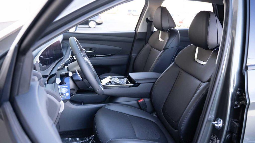 new 2026 Hyundai TUCSON Hybrid car