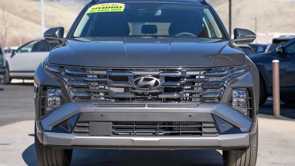 new 2026 Hyundai TUCSON Hybrid car