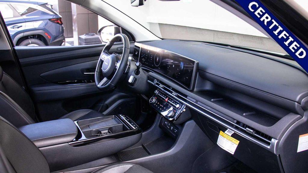 used 2025 Hyundai TUCSON Hybrid car, priced at $37,450