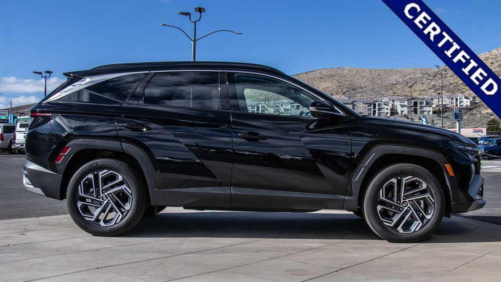 used 2025 Hyundai TUCSON Hybrid car, priced at $37,450