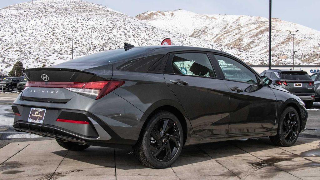 new 2026 Hyundai Elantra car