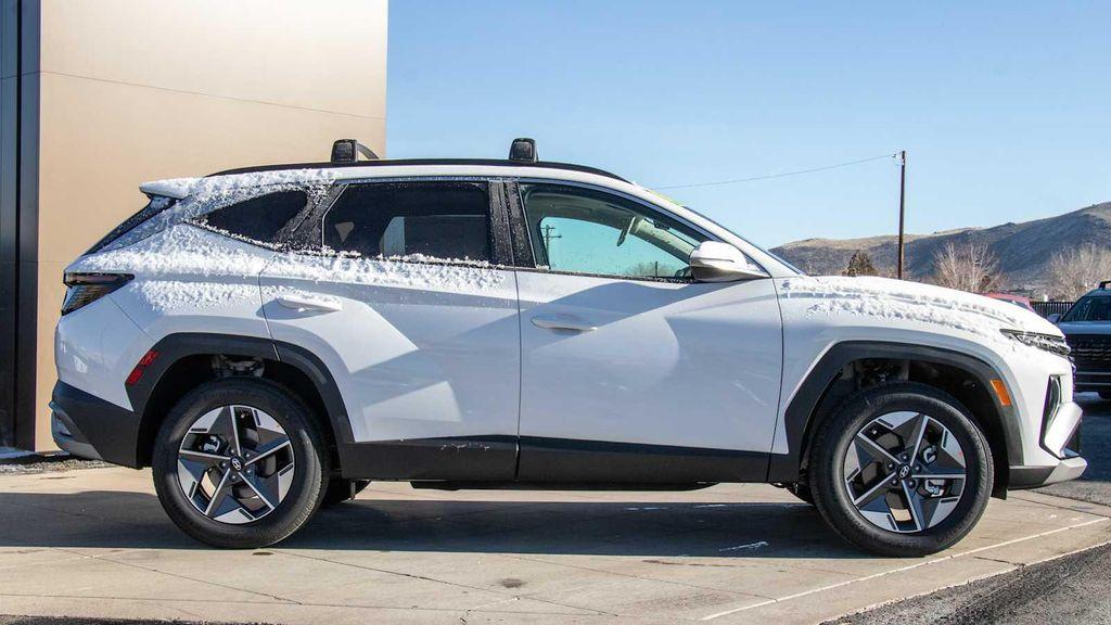 new 2026 Hyundai Tucson car, priced at $38,000