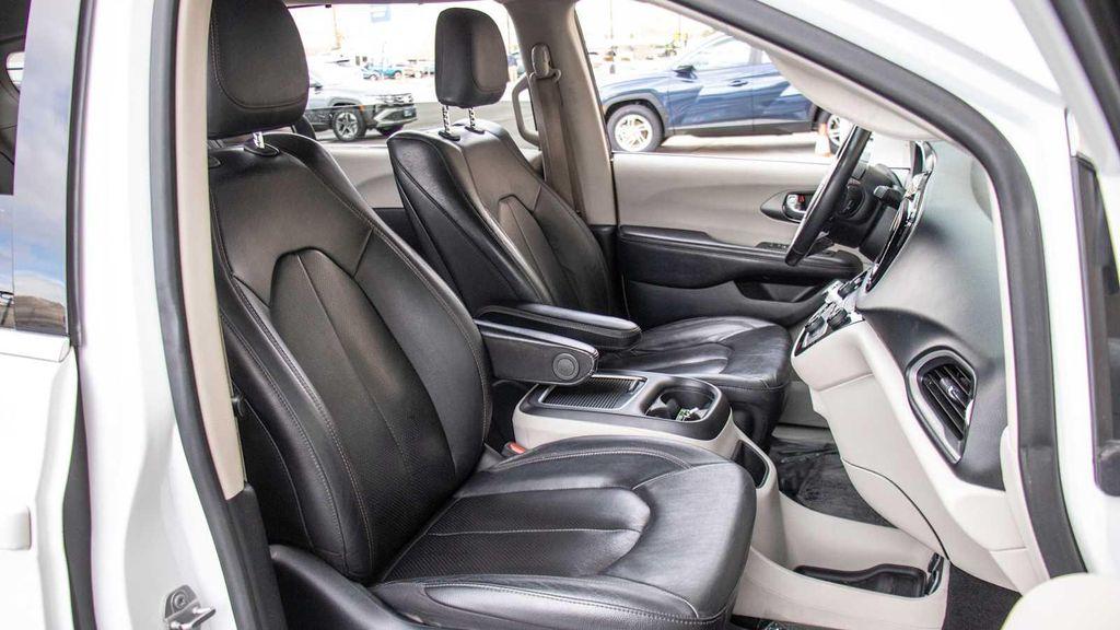 used 2020 Chrysler Pacifica car, priced at $16,950