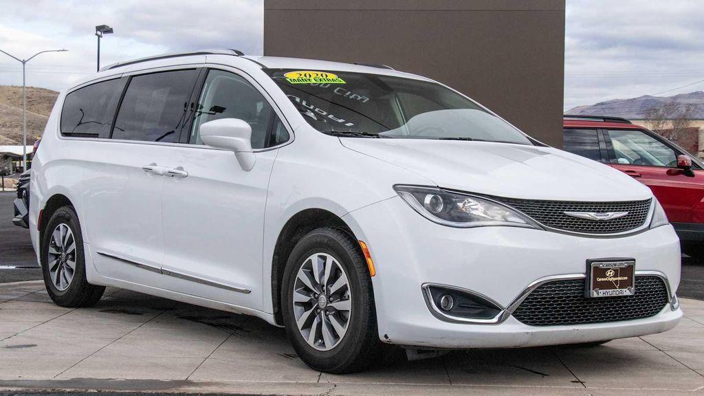 used 2020 Chrysler Pacifica car, priced at $17,250