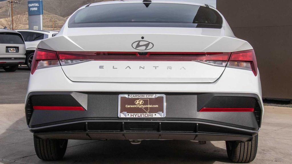 new 2026 Hyundai Elantra car