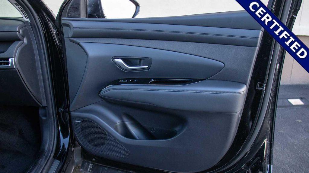 used 2025 Hyundai TUCSON Hybrid car, priced at $34,550