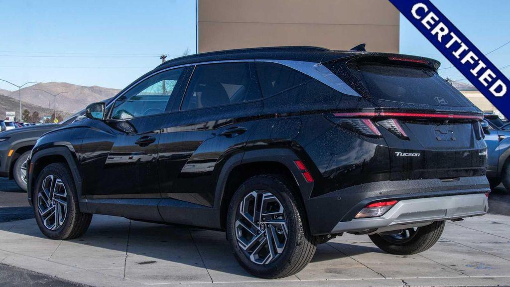 used 2025 Hyundai TUCSON Hybrid car, priced at $34,550