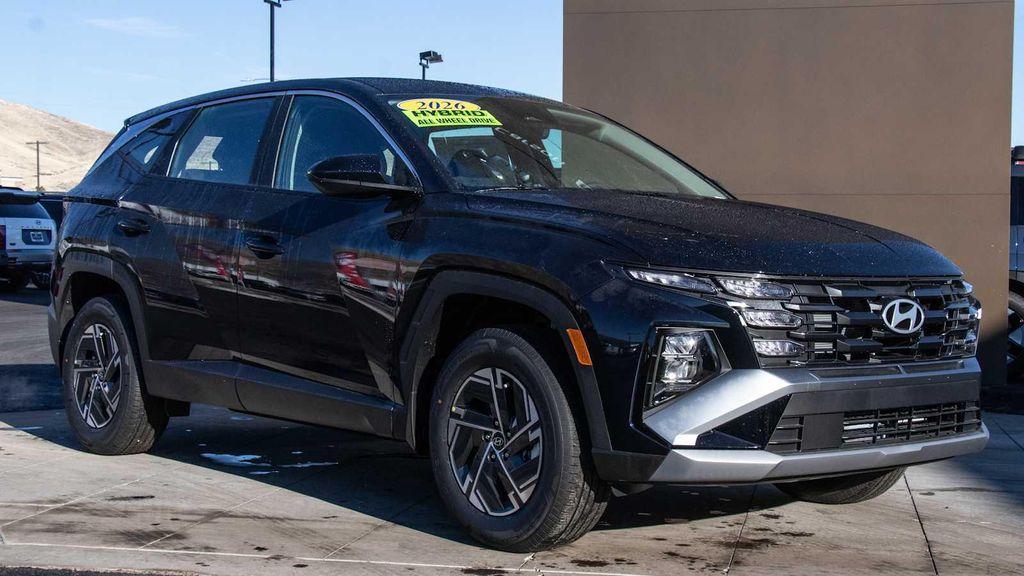 new 2026 Hyundai TUCSON Hybrid car, priced at $34,725