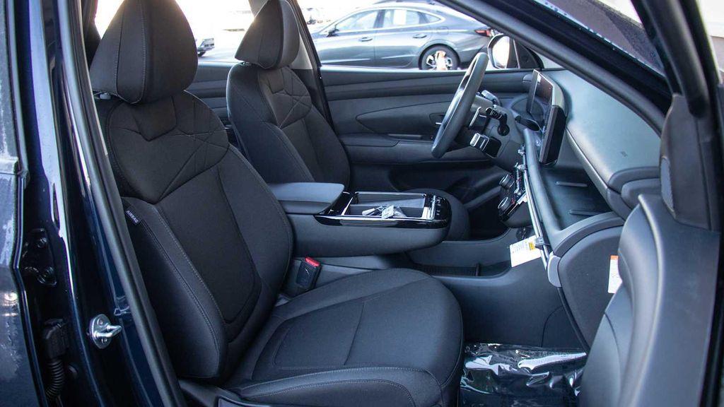 new 2026 Hyundai TUCSON Hybrid car, priced at $34,725