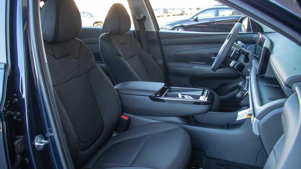 new 2026 Hyundai TUCSON Hybrid car, priced at $36,005