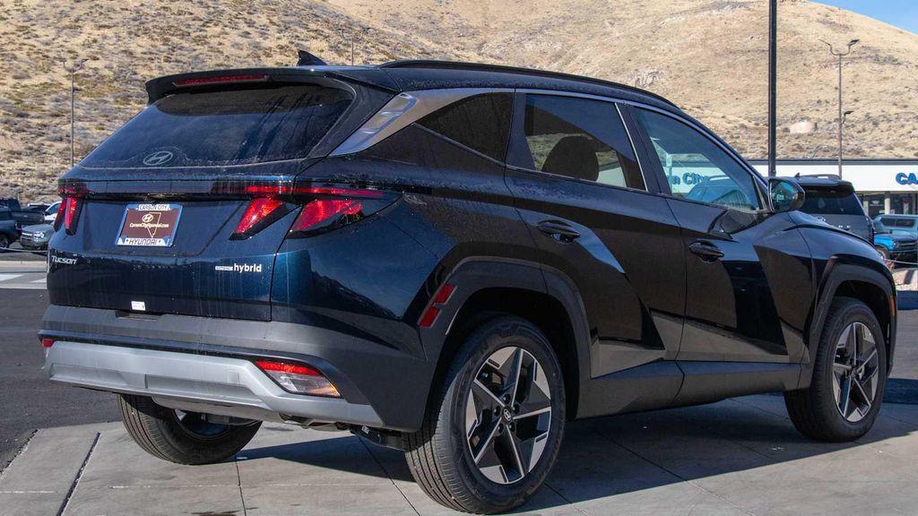 new 2026 Hyundai TUCSON Hybrid car, priced at $36,005
