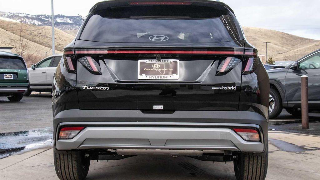 new 2026 Hyundai TUCSON Hybrid car