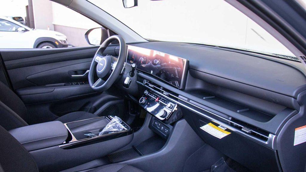 new 2026 Hyundai TUCSON Hybrid car, priced at $34,695