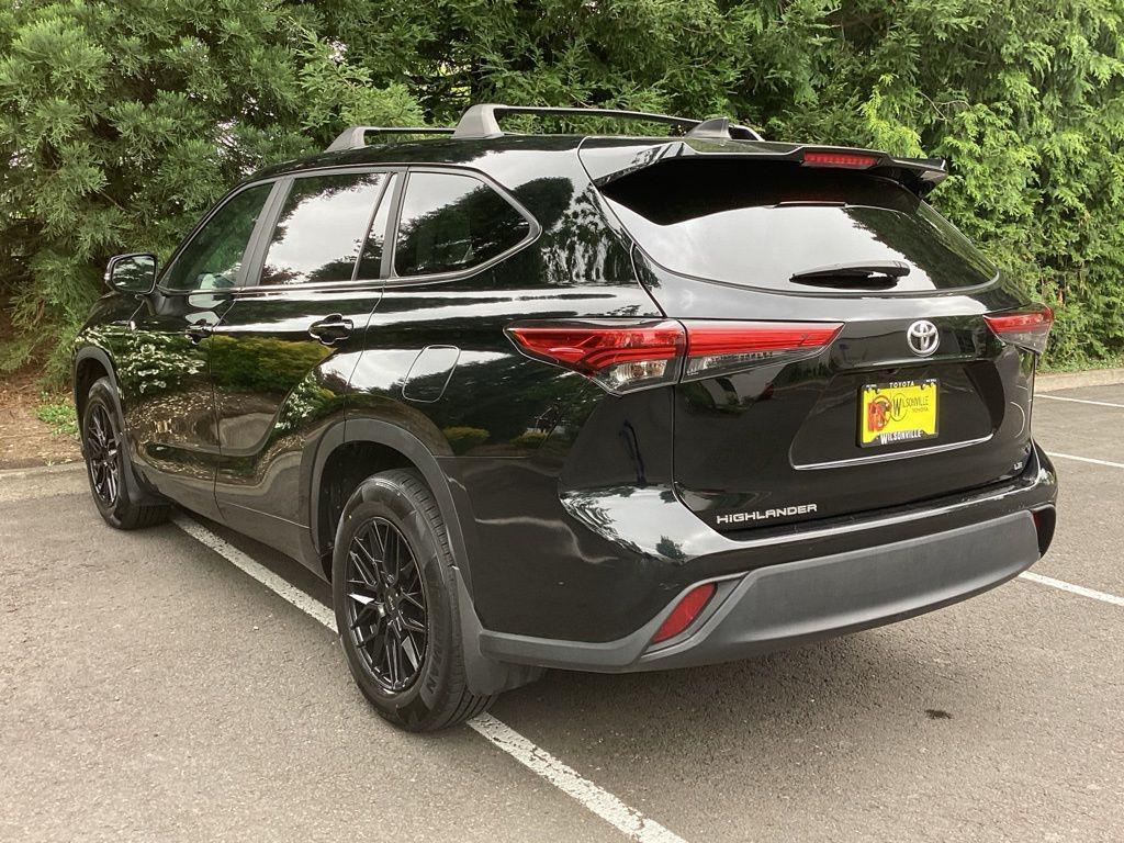 used 2023 Toyota Highlander car, priced at $31,786