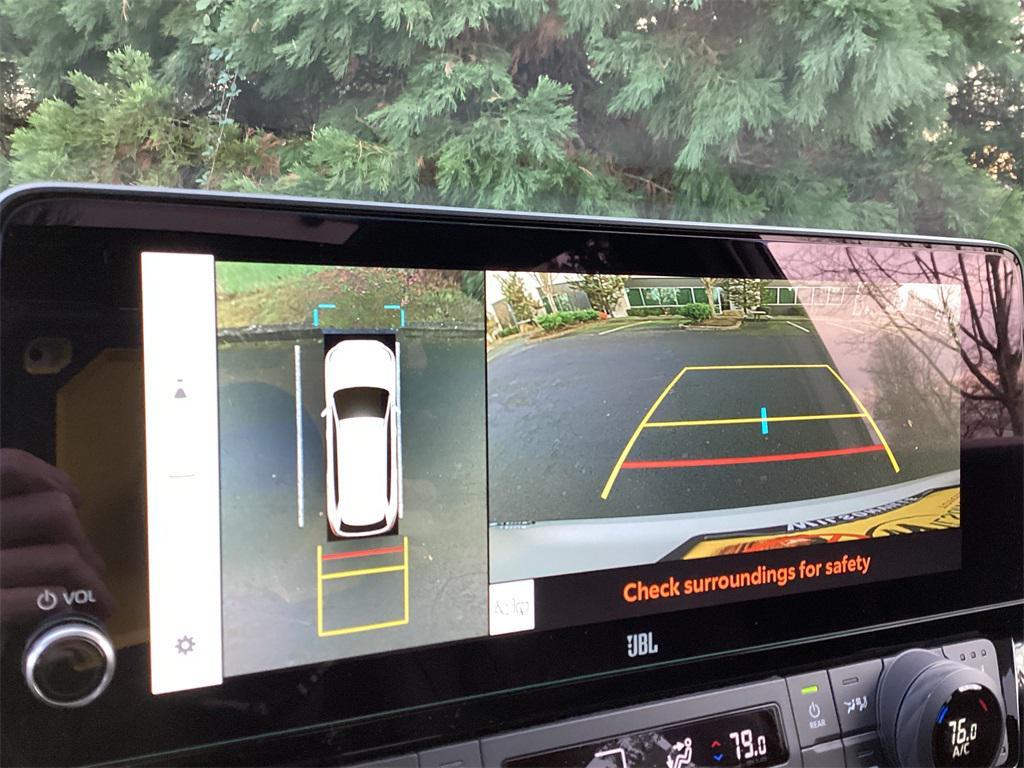 new 2026 Toyota Highlander Hybrid car, priced at $59,668