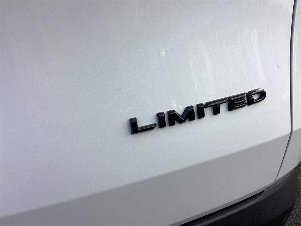 new 2026 Toyota Highlander Hybrid car, priced at $59,668