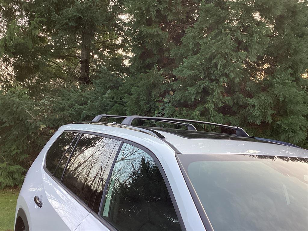 new 2026 Toyota Highlander Hybrid car, priced at $59,668