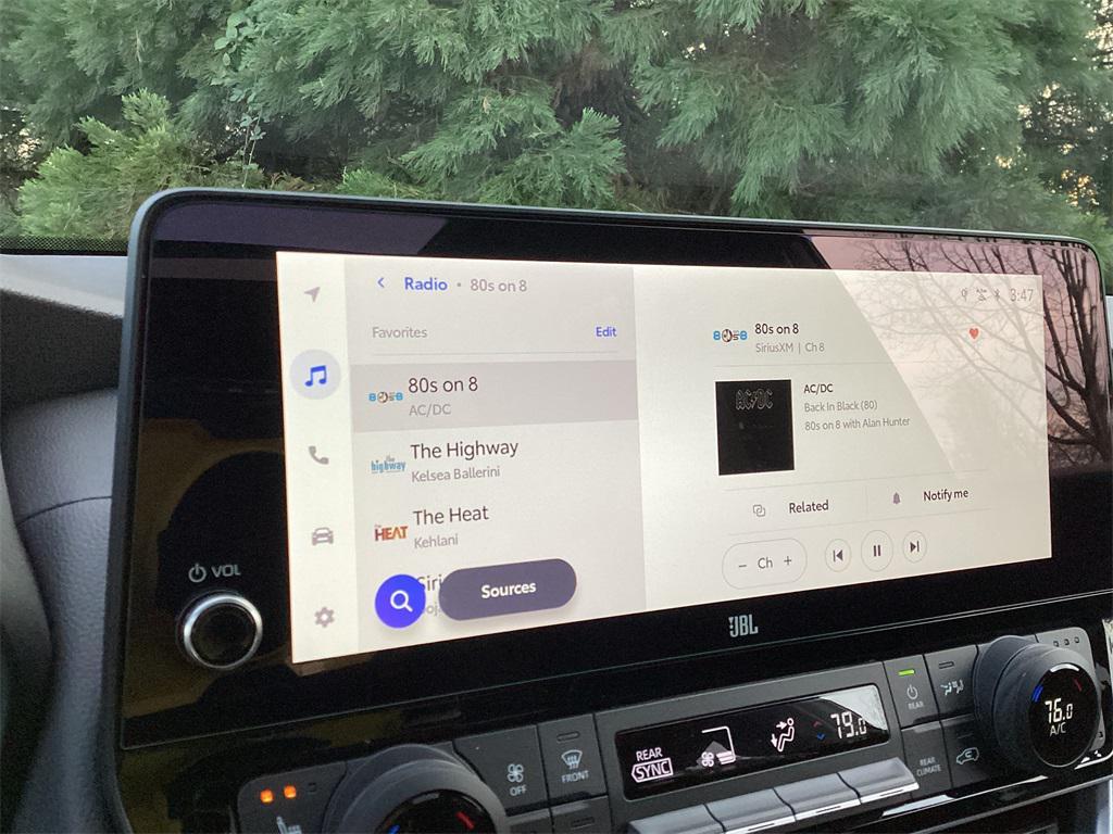 new 2026 Toyota Highlander Hybrid car, priced at $59,668