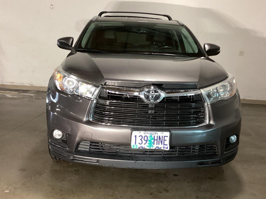 used 2015 Toyota Highlander car, priced at $20,874