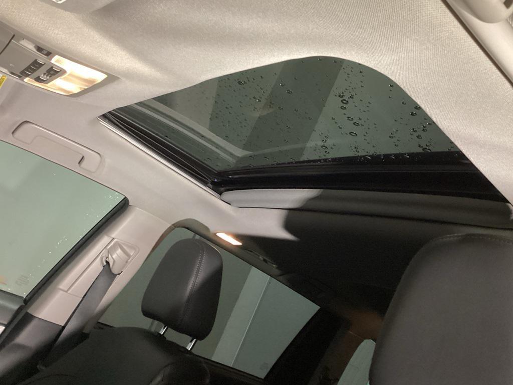 used 2015 Toyota Highlander car, priced at $20,874