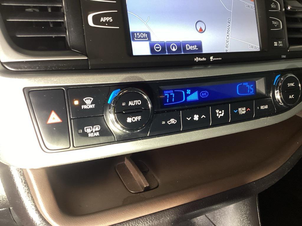 used 2015 Toyota Highlander car, priced at $20,874