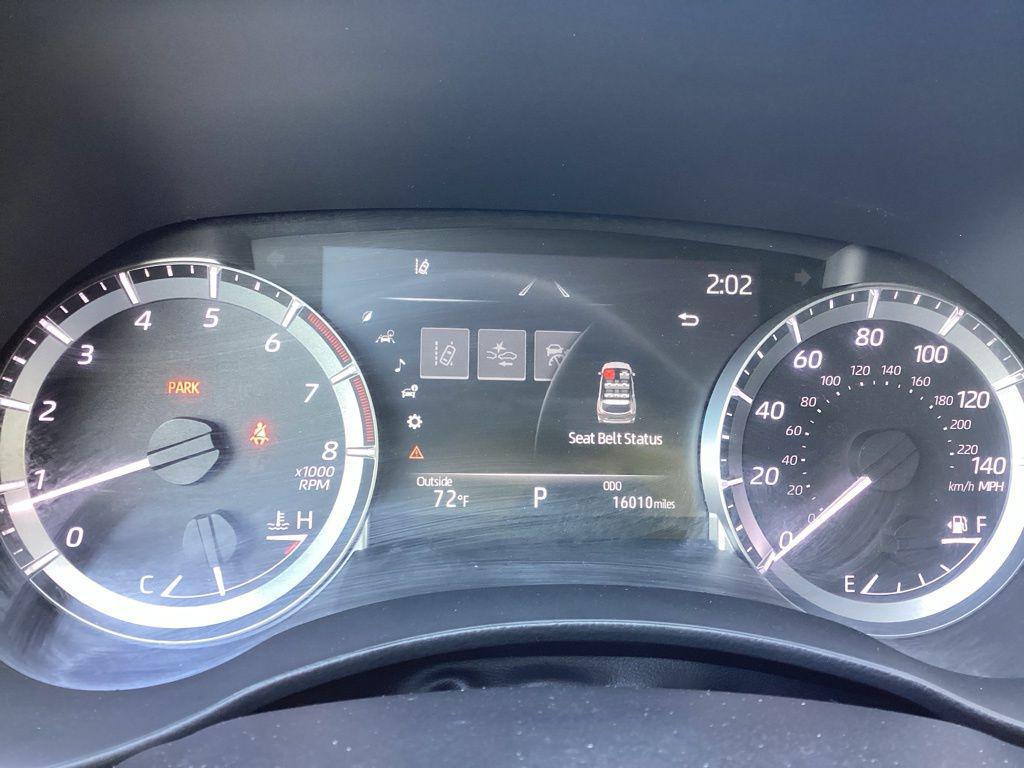 used 2023 Toyota Highlander car, priced at $33,192