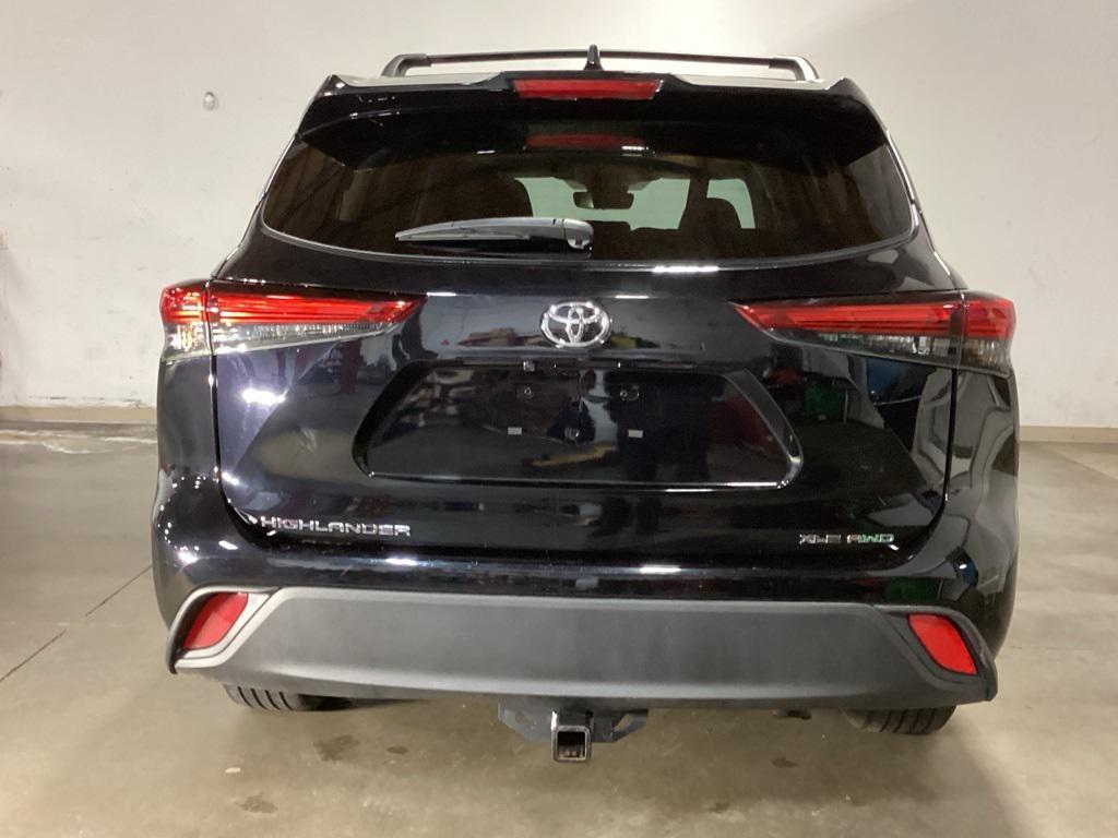 used 2023 Toyota Highlander car, priced at $35,655