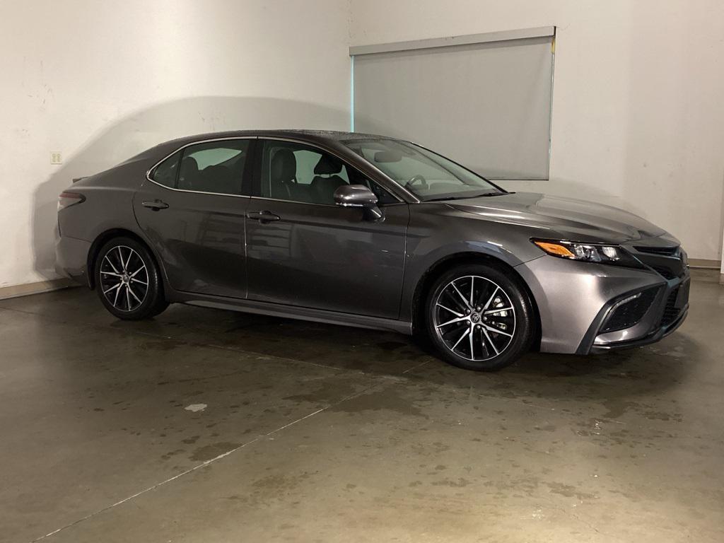 used 2024 Toyota Camry Hybrid car, priced at $28,981