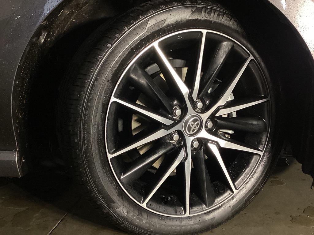 used 2024 Toyota Camry Hybrid car, priced at $28,981