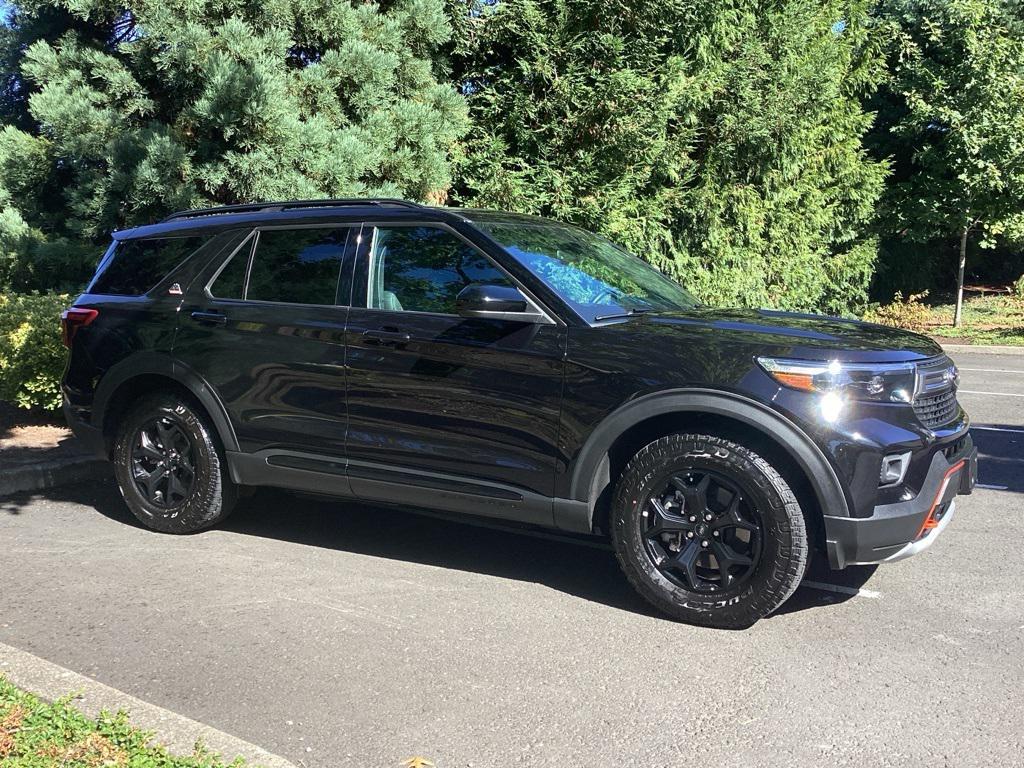used 2023 Ford Explorer car, priced at $30,900