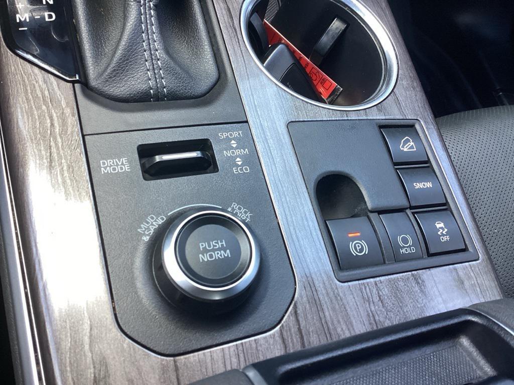 used 2024 Toyota Highlander car, priced at $43,981