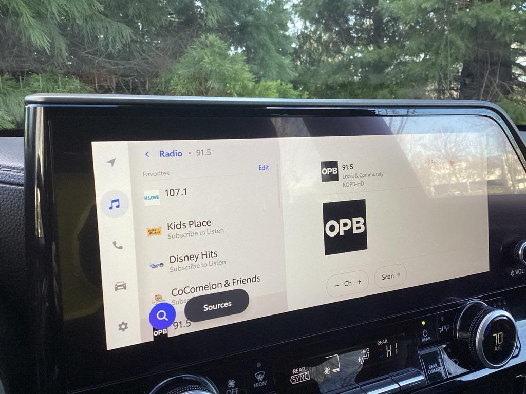 used 2024 Toyota Highlander car, priced at $43,981