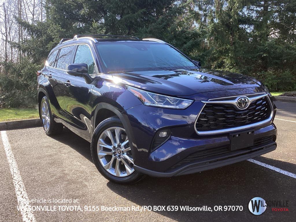 used 2024 Toyota Highlander car, priced at $43,981
