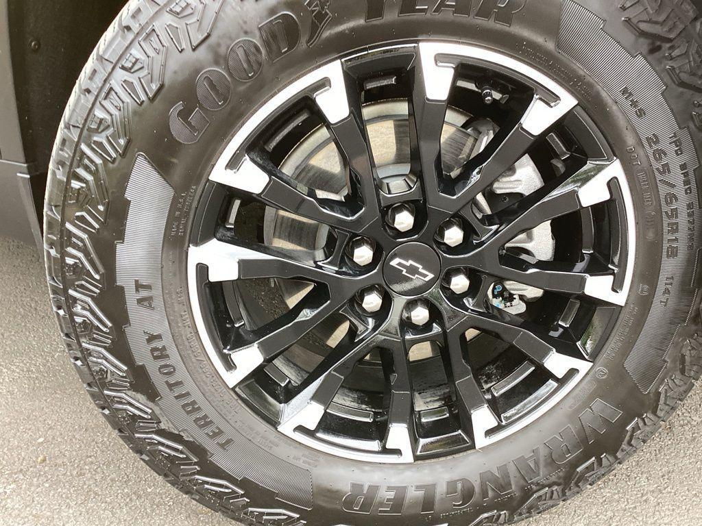 used 2026 Chevrolet Traverse car, priced at $50,186
