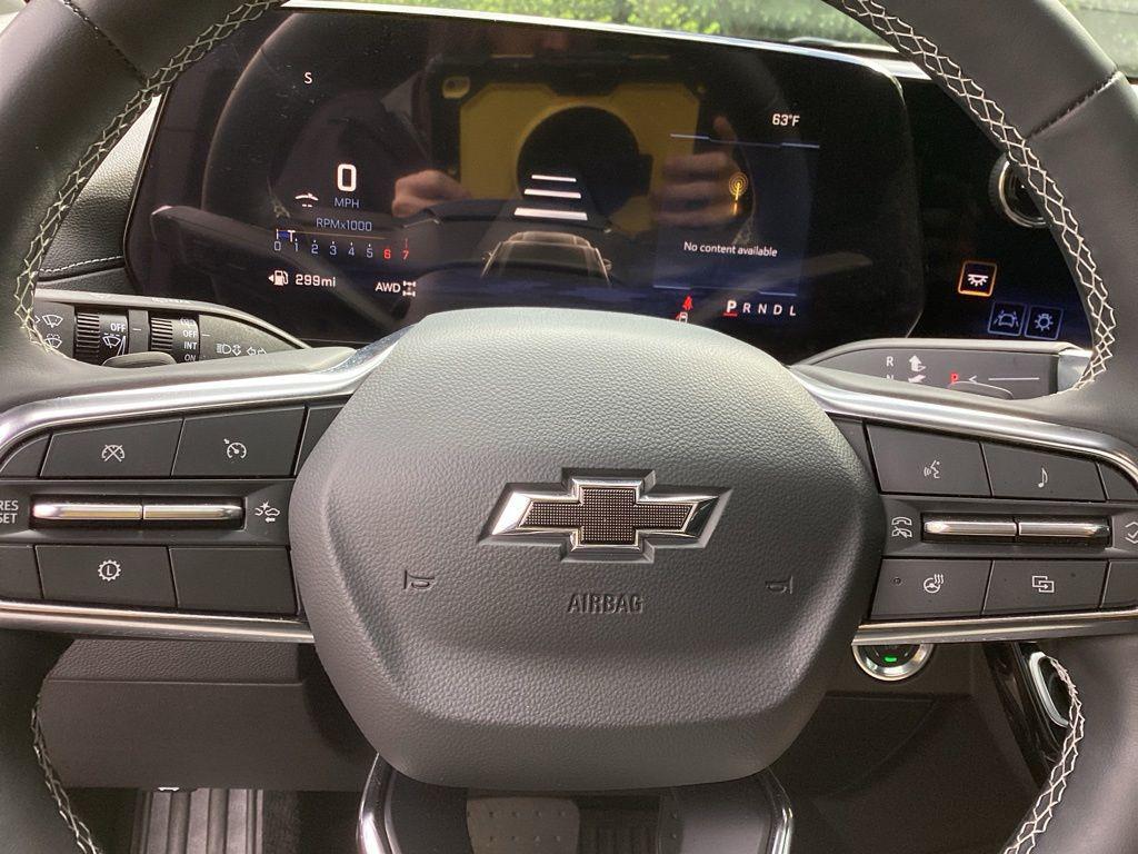 used 2026 Chevrolet Traverse car, priced at $50,186