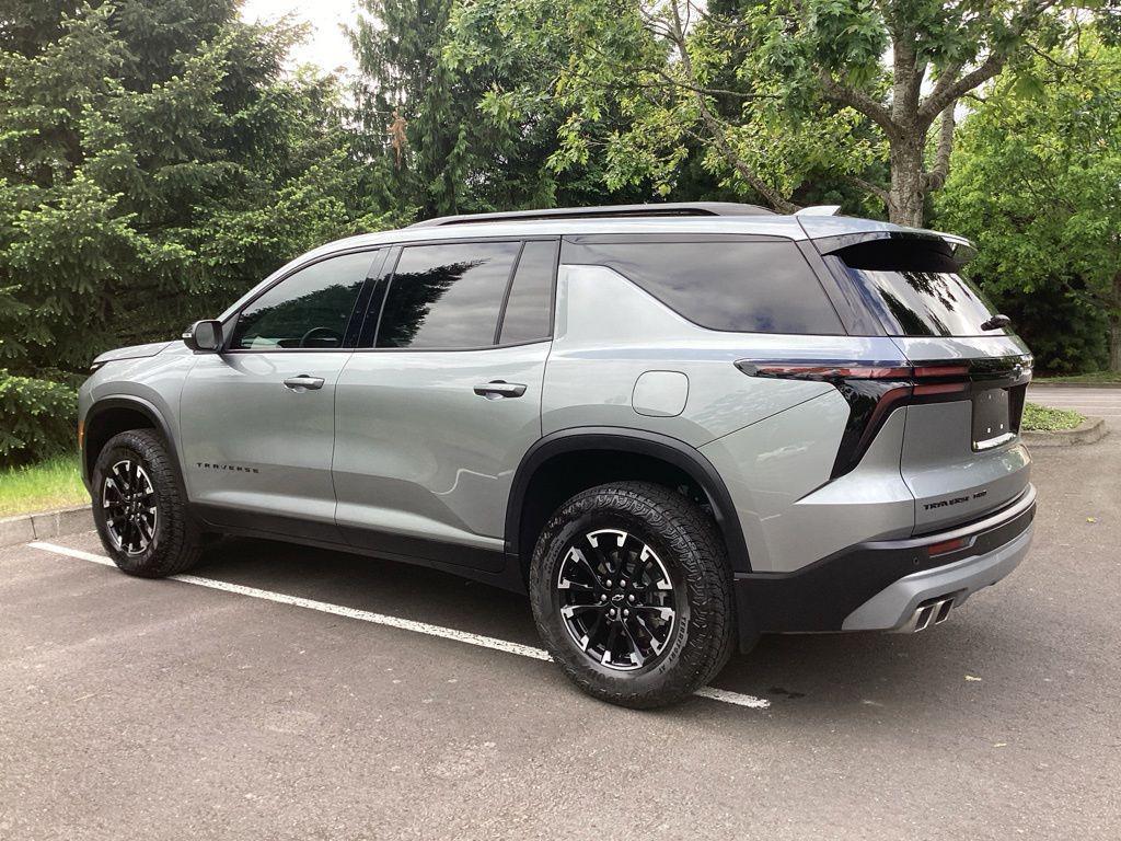 used 2026 Chevrolet Traverse car, priced at $50,186