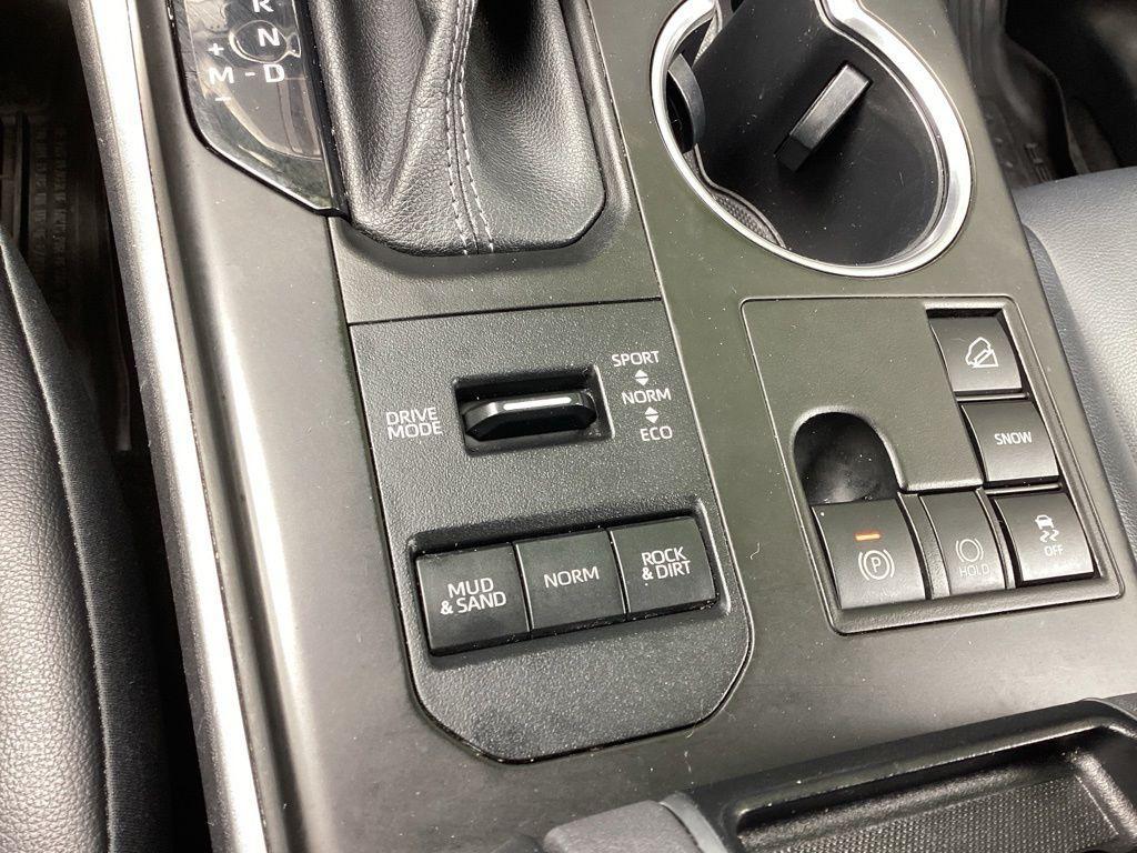 used 2023 Toyota Highlander car, priced at $38,187