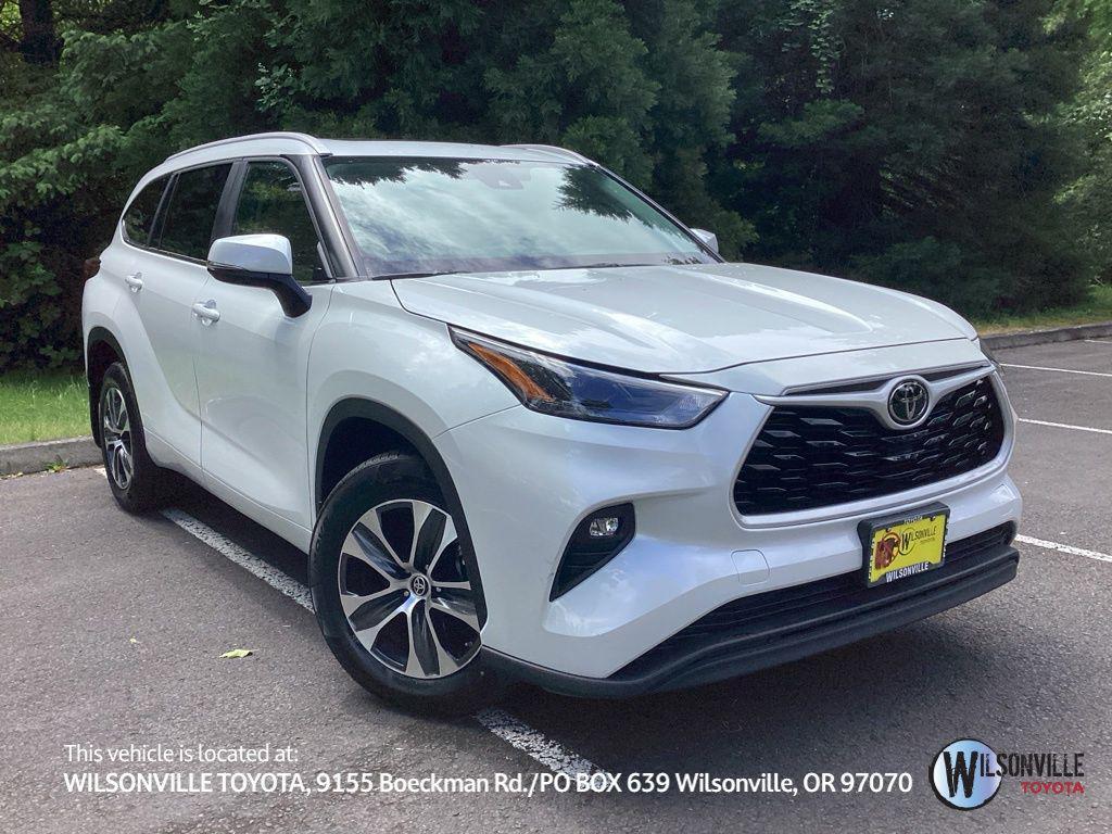used 2023 Toyota Highlander car, priced at $37,186