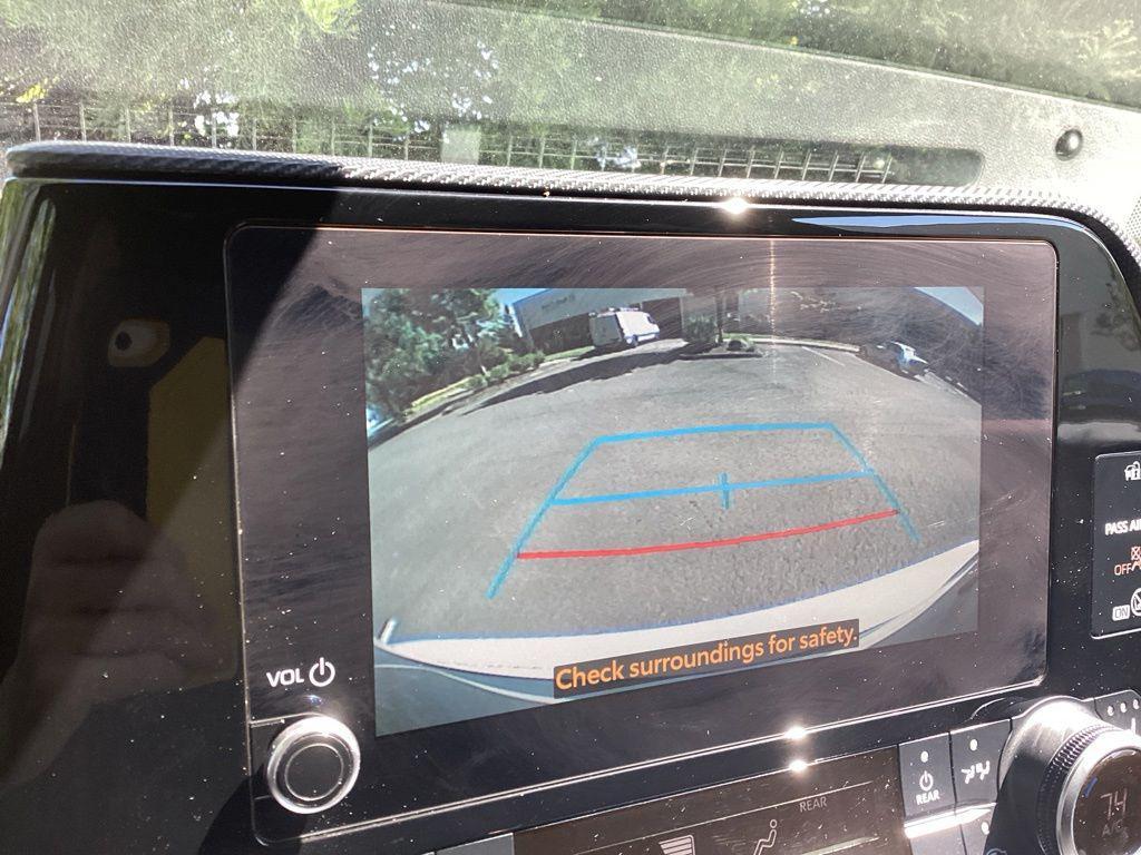 used 2024 Toyota Highlander car, priced at $44,186
